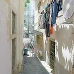 Nexto To Sao Jorge Castle